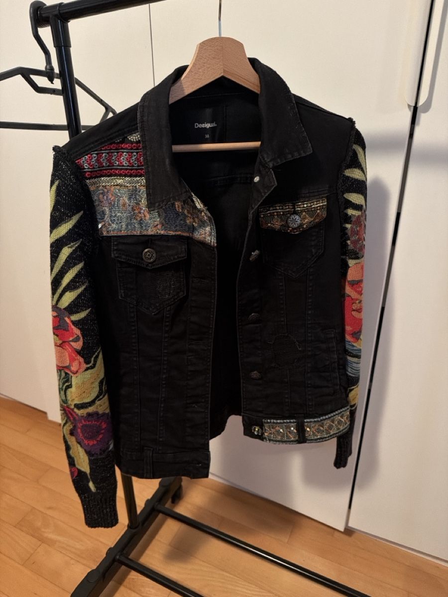 Desigual Vestes: Desigual giacca  – D'occasion à Sementina par bru_vpp5