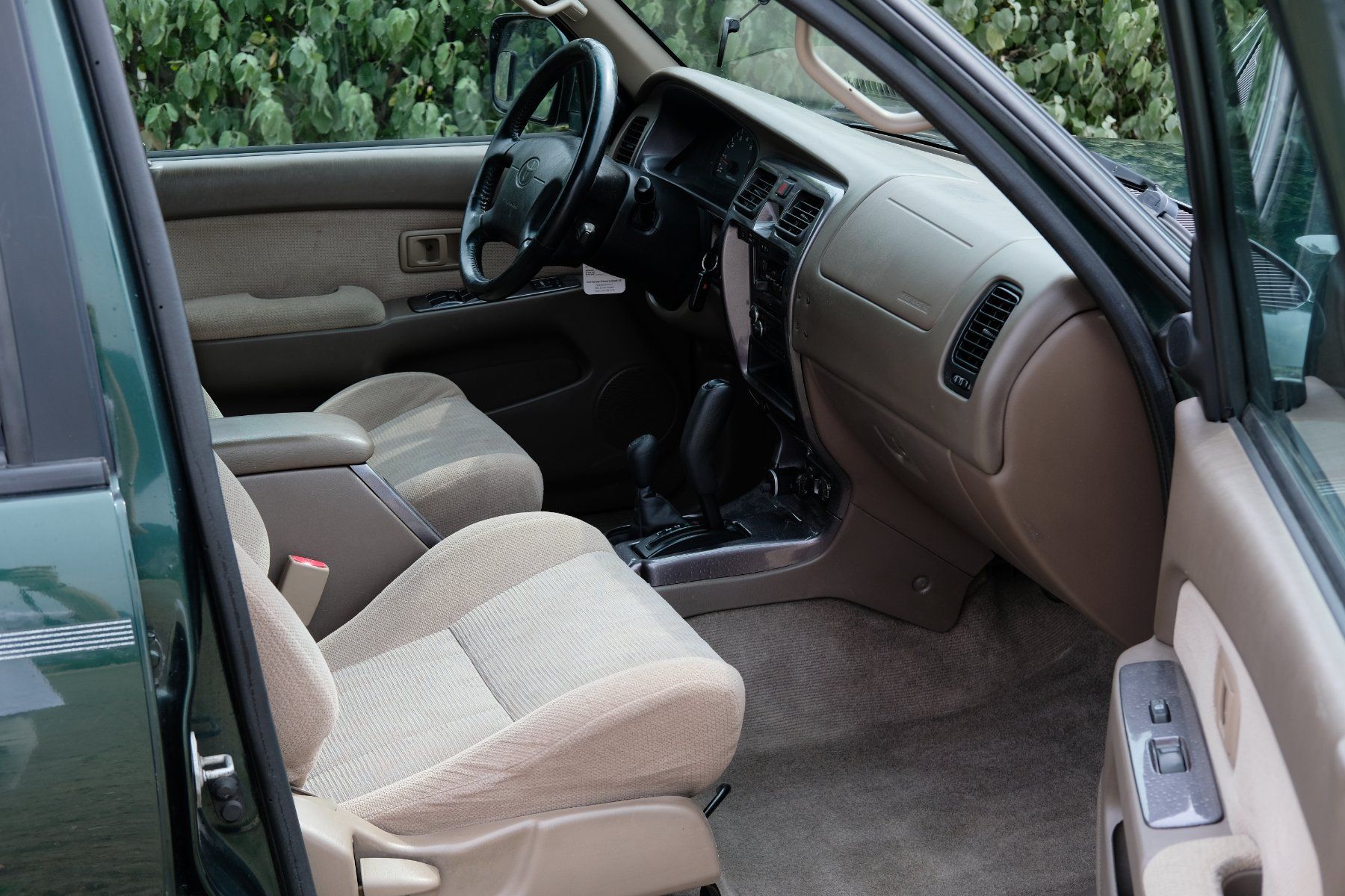 Toyota Autos: Toyota 4Runner 3.4 V6 – Gebraucht aus Gossau SG von VW-DeLuxe 4