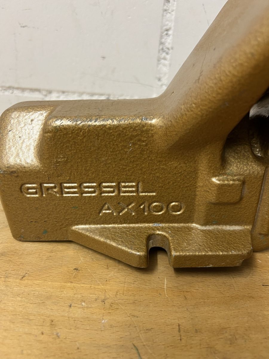 Gressel Tutti gli attrezzi: Gressel AX100 Schraubstock  – Usato da Holziken venduto da 181281 8