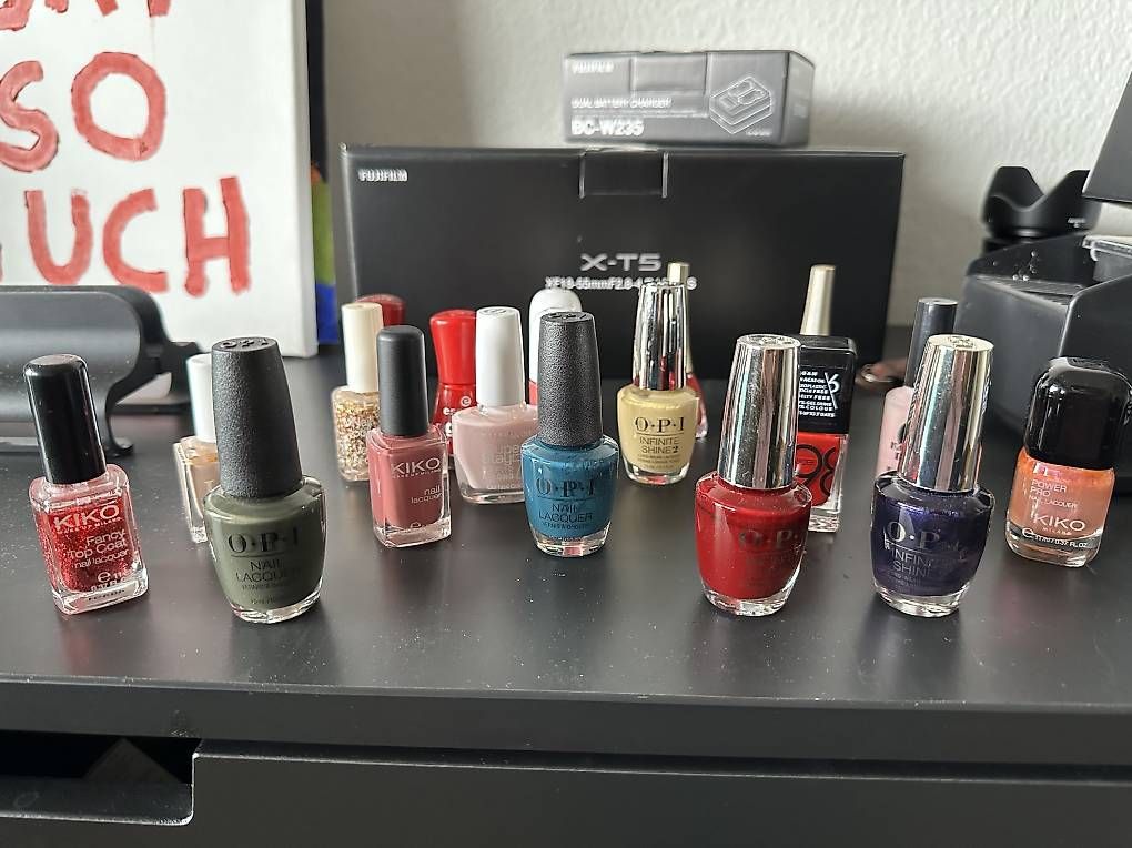 Smalto per unghie: Nagellack – Usato da Basel venduto da ann_cq59 2