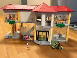 Playmobil grosse Schule 4324 mit Zubehör