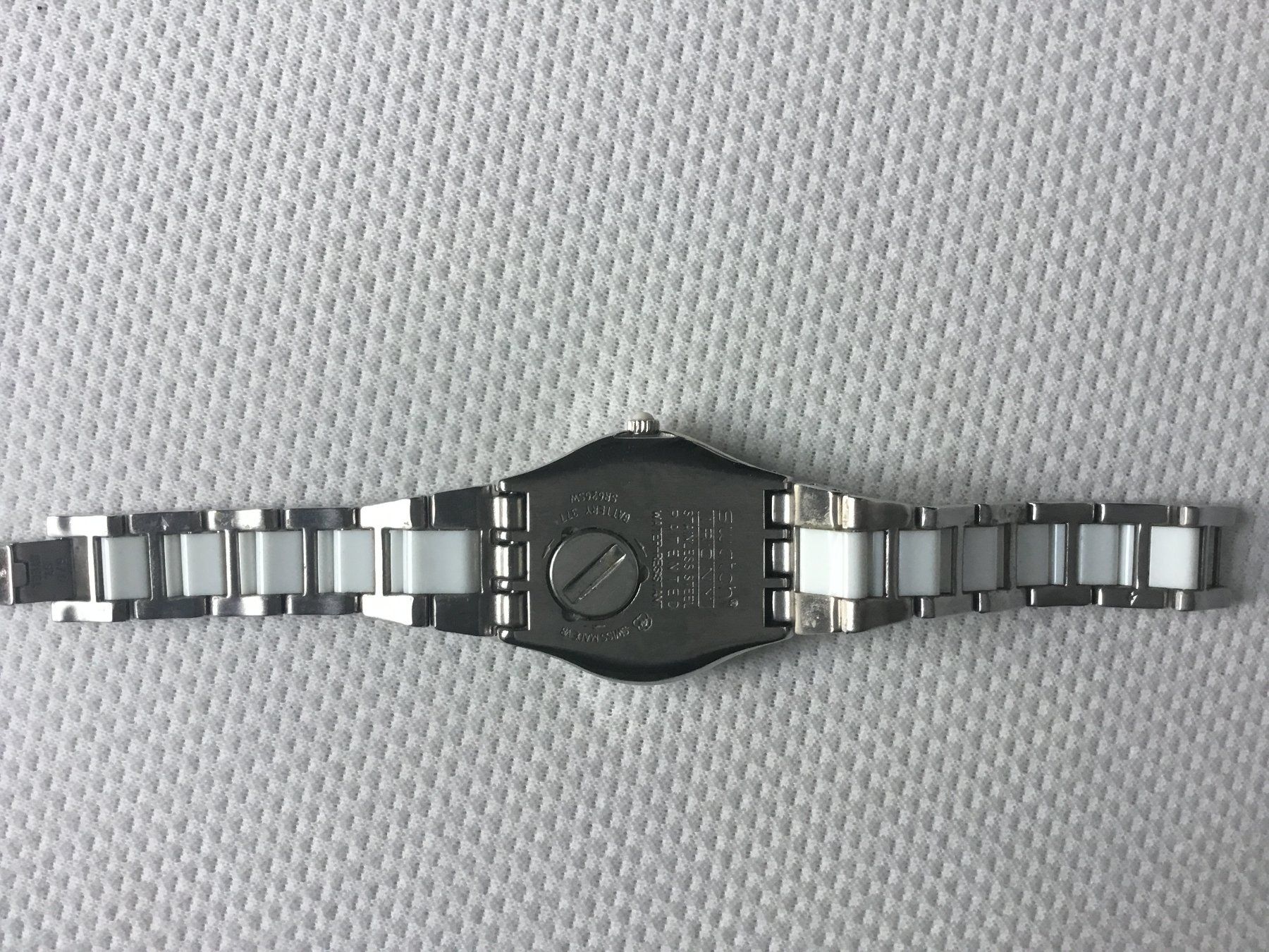 Swatch Uhren: montre swatch blanche céramique – Gebraucht aus Lausanne von pascale.mojito1004 1