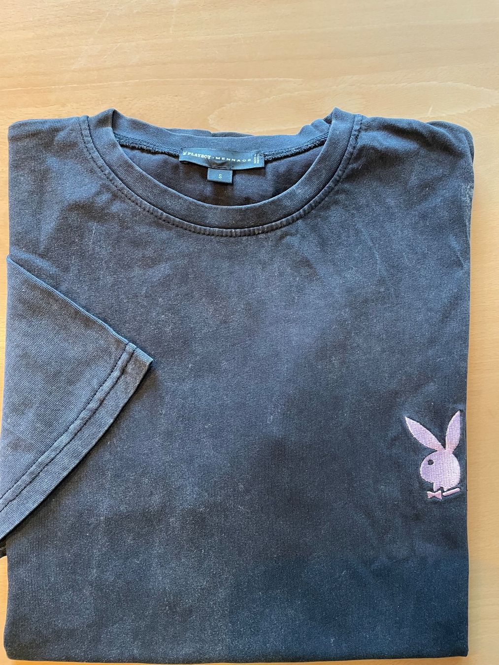 Playboy T-shirt: Playboy T-Shirt grau – Usato da Speicher venduto da boaserra