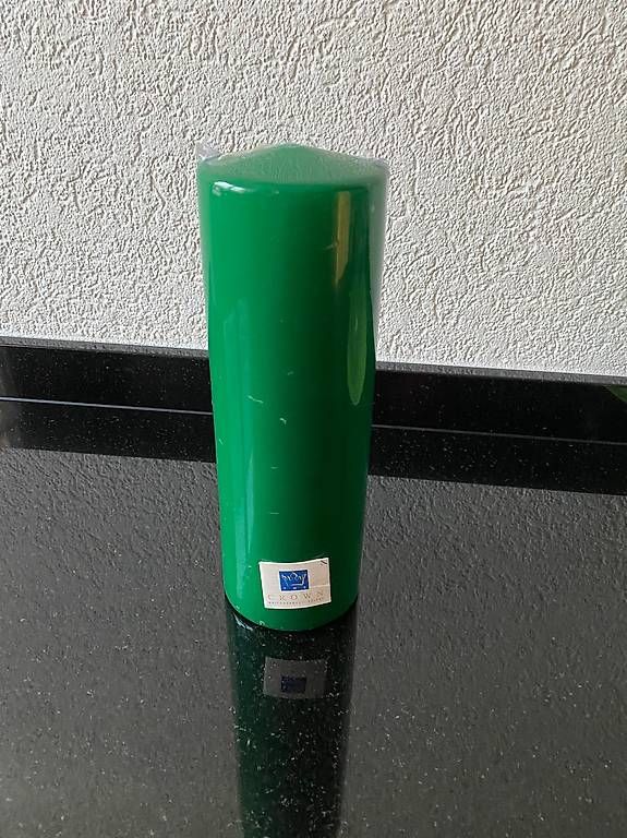 Candele: Stumpenkerze grün – Nuovo e nell'imballaggio originale da Lyss venduto da hoferli