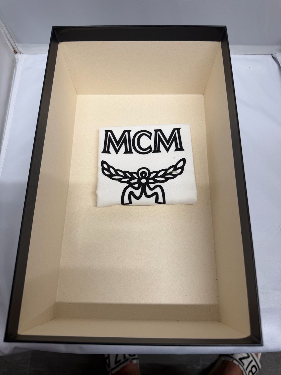 Mcm Scarpe da uomo: MCM Slides Herren 43 schwarz – Usato da Wilen b. Wollerau venduto da phibekuemin 4