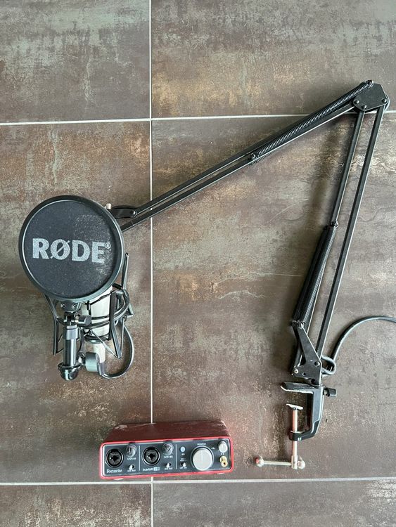 Rode NT1-A inkl. Focusrite scarlett 2i2 und Mikrofonarm (Gebraucht) in ...