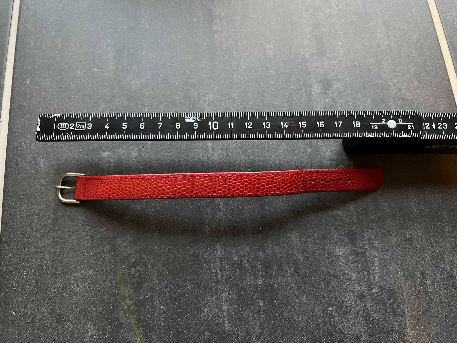 Bracciali & Braccialetti: Rotes Lederarmband, nie getragen – Nuovo (secondo la descrizione) da Aarau venduto da Swifty03 2