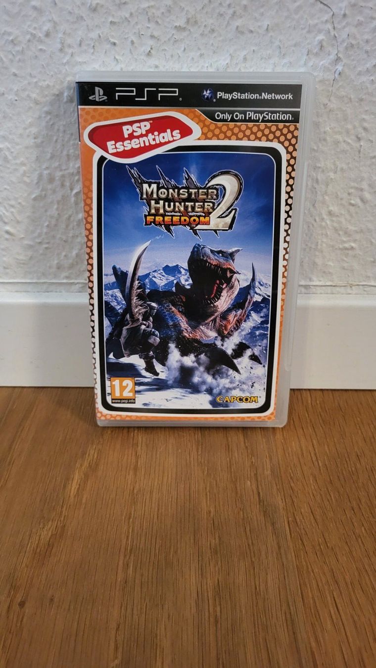 Sony Jeux: PSP - Monster Hunter 2 Freedom – D'occasion à Münsingen par DigitaleSpielecke
