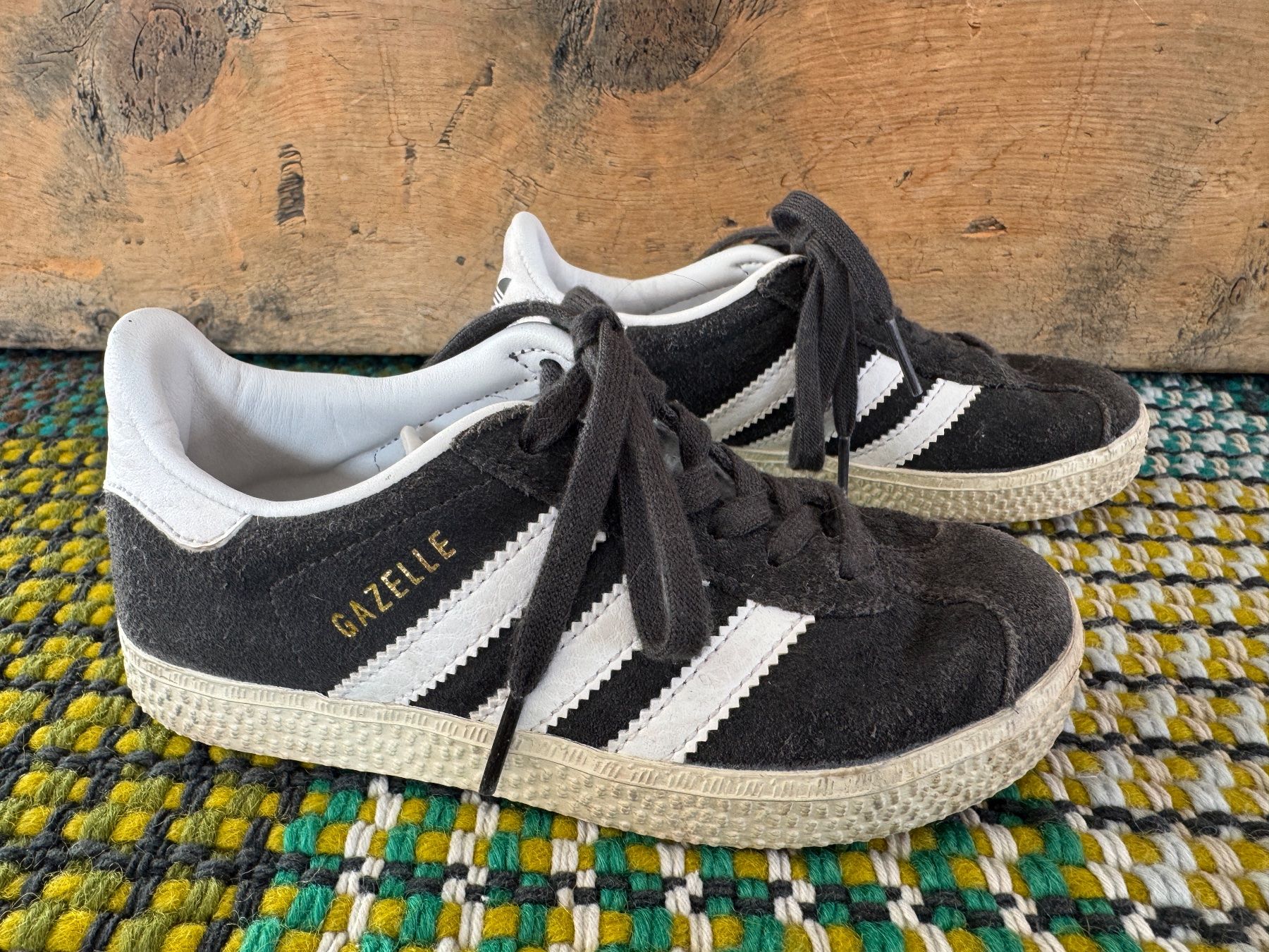 Adidas Scarpe da uomo: Adidas Gazelle schwarz, Grösse 28 – Usato da Pontresina venduto da cumprerevender 1