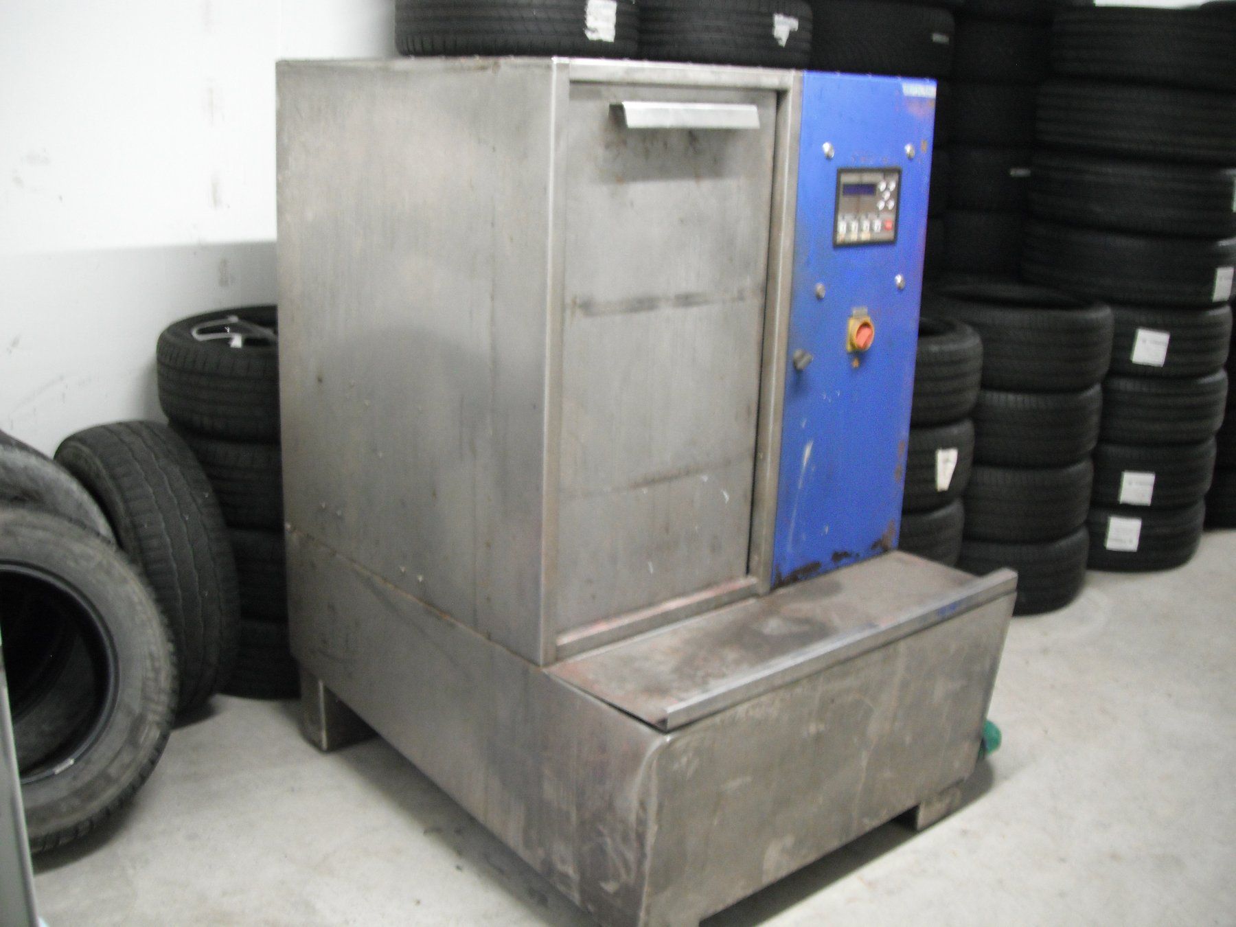 Tutte le macchine: Radwaschmaschine Kart – Usato da Ruswil venduto da Waldhuesli