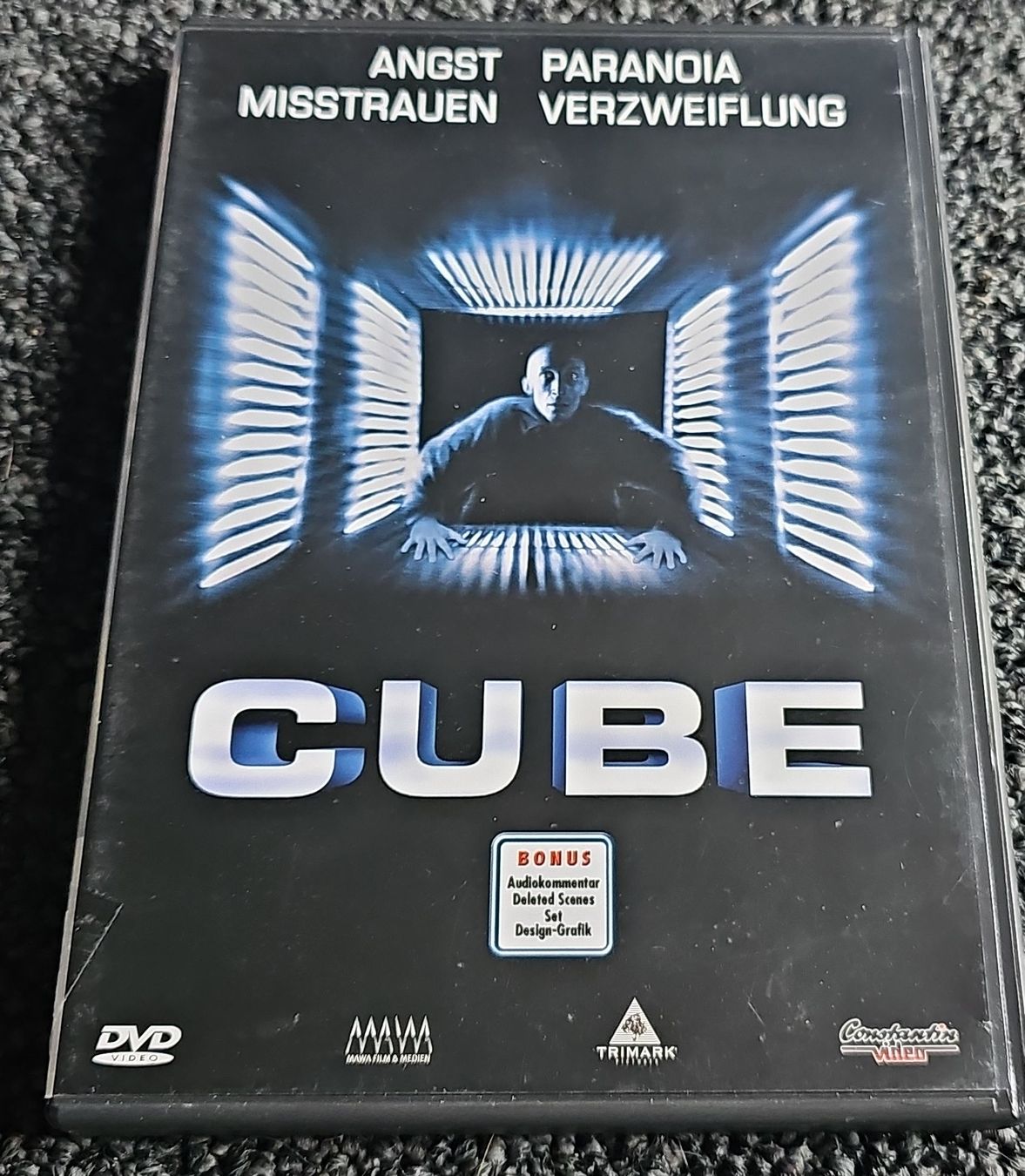 Tutti i DVDs: Cube DVD (18945) – Usato da Ruswil venduto da jan_bxl5