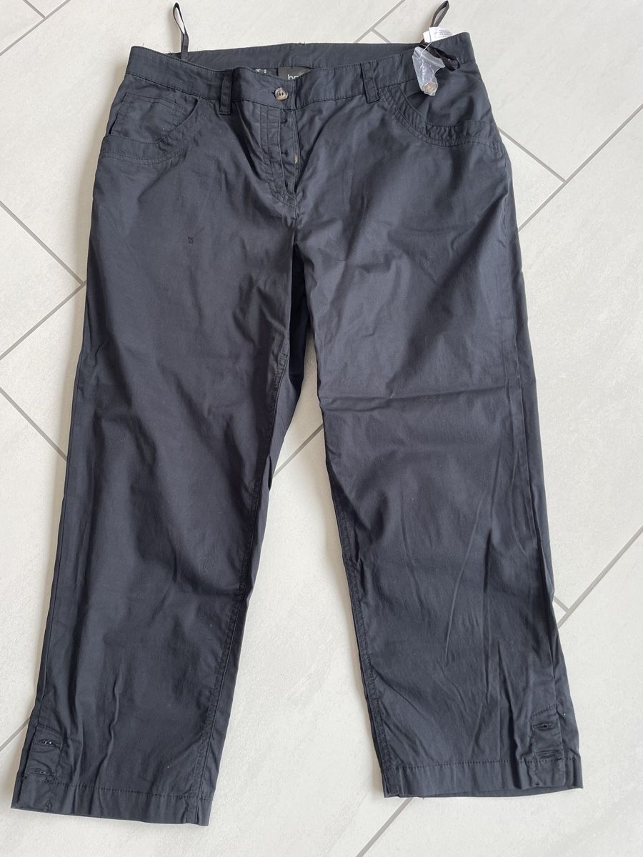 Pantaloni: Damenhose Gr 42 neu 3/4 lang NEU – Nuovo (secondo la descrizione) da Rüti ZH venduto da kar_xx9l