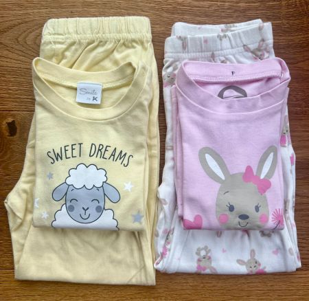 🌙 🐰🐑 2 Kinder-Pyjamas – Gr. 74