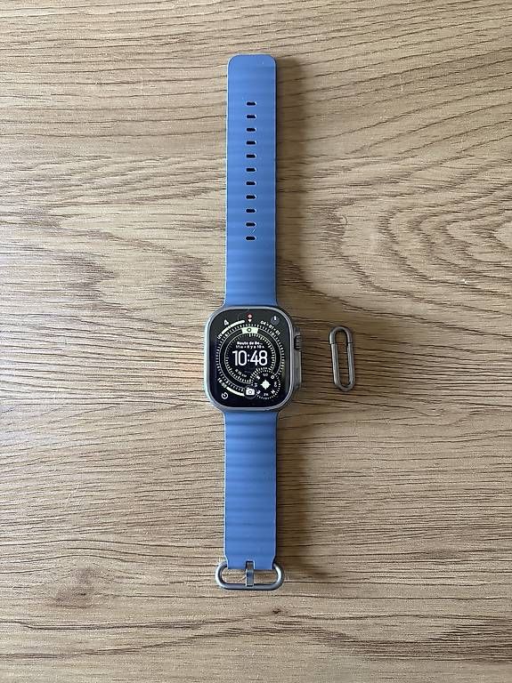 Smartwatch: Apple Watch Ultra 3  – D'occasion à Lausanne par Nathalie5678