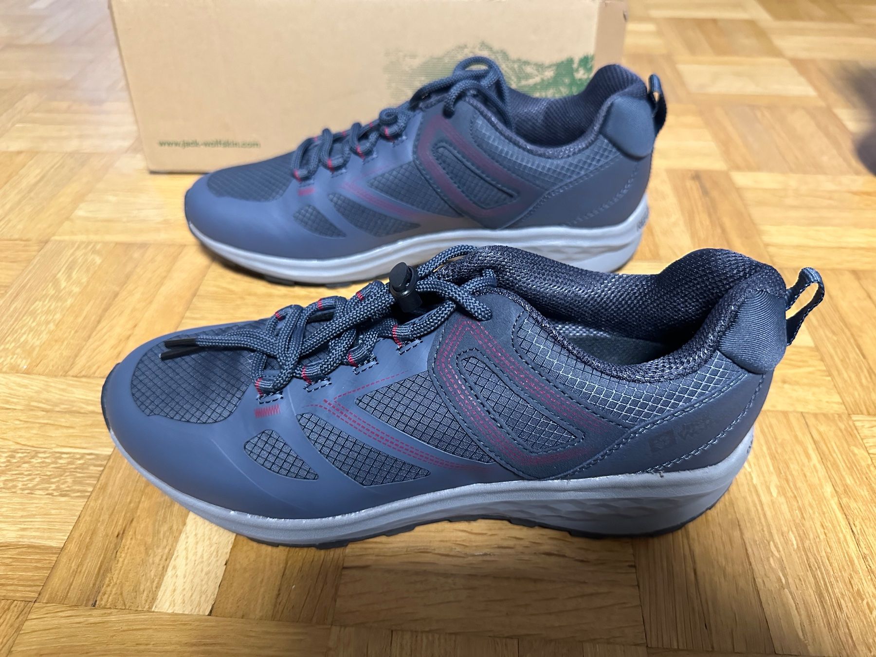 Jack Wolfskin Scarpe da donna: Jack Wolfskin South Striker 2 Low, Damen Wanderschue,41 – Nuovo e nell'imballaggio originale da Neuchatel venduto da feta_ze 1