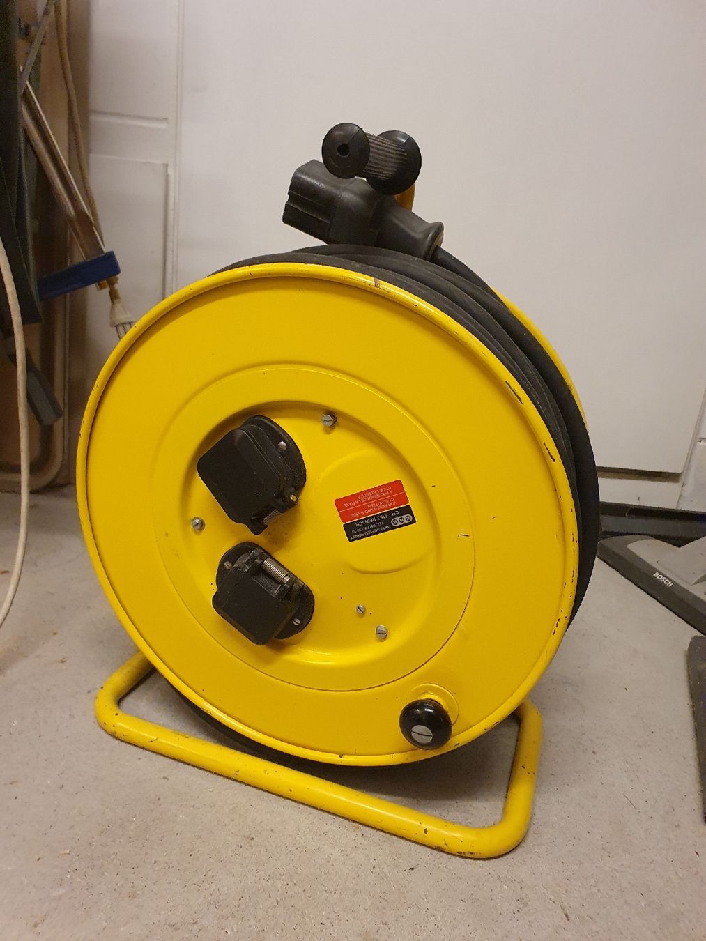 Kabel: Kabelrolle 380V / 400V – Gebraucht aus Burgdorf von LIO.Burg.34