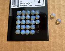 25  Stk  Cabochons Opal   rund 5mm   echt winzig neu   SET