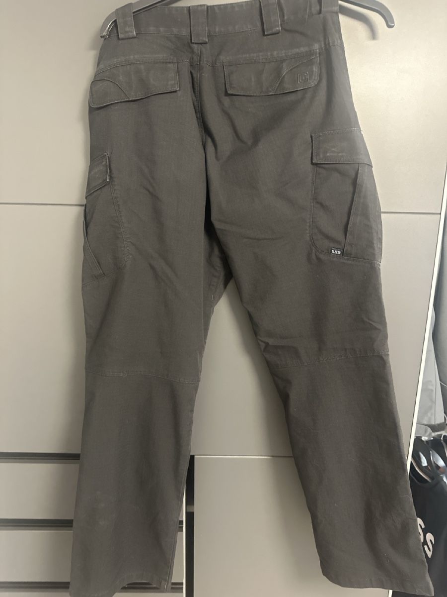 Pantaloni: 5.11 Einsatzhose Grösse 32/32 – Usato da Gachnang venduto da tsc_5kvc 1