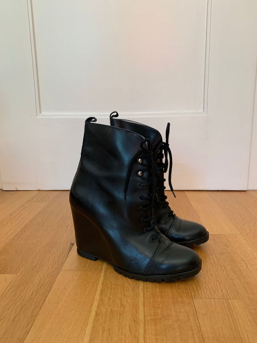 Scarpe da donna: Lederstiefeletten mit Keilabsatz 39 – Usato da Zürich venduto da IMAYER
