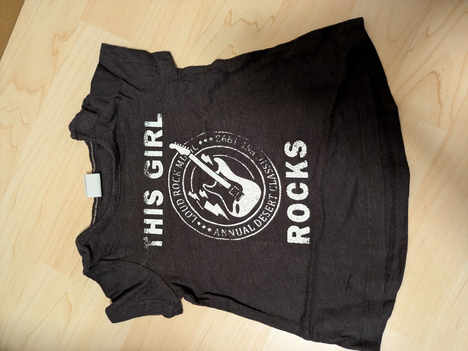 Camicie, Top & T-shirt: tshirt – Usato da Lengnau Ag venduto da Mona_03