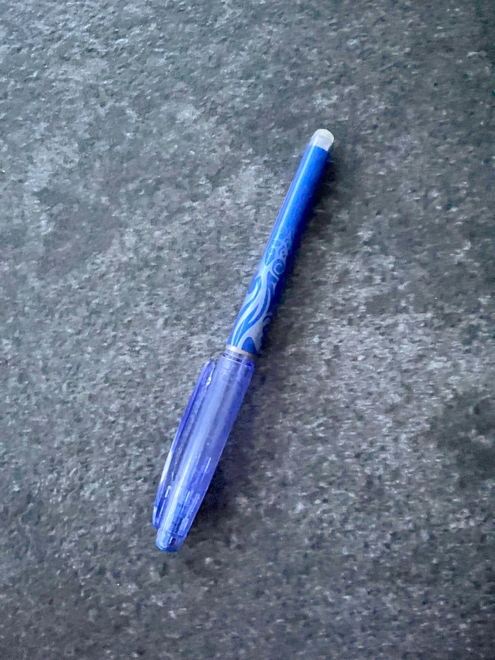Pilot Penna & Evidenziatori: PILOT radierbarer Stift in blau – Usato da Kilchberg ZH venduto da Simlife 7