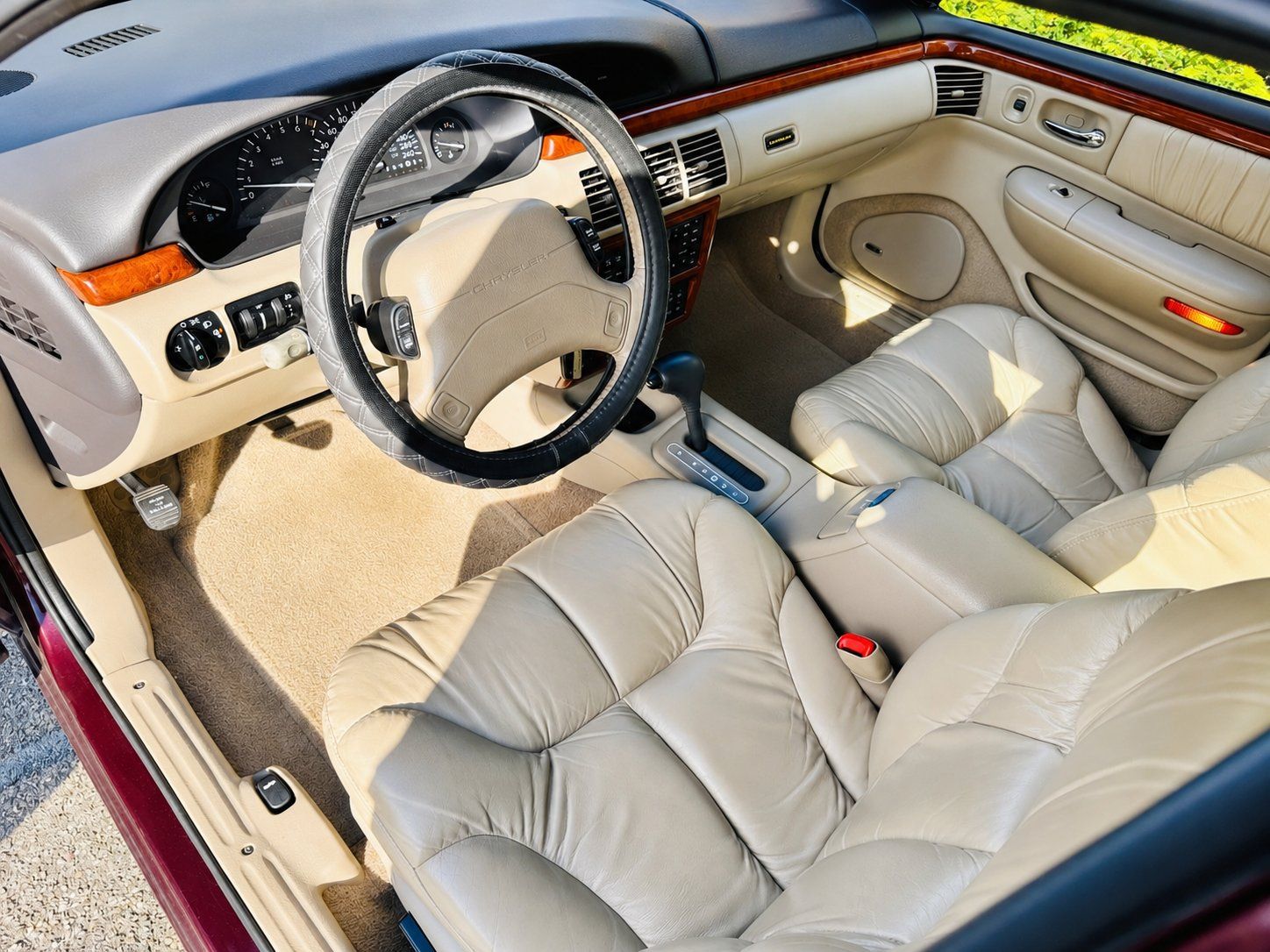 Chrysler Automobili: Chrysler New Yorker 1995 3.5 V6 – Usato da Grenchen venduto da RoGoAG 4