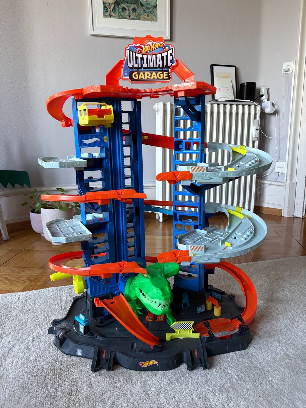 Hot Wheels Spielzeuge: Hotwheels Ultimate Garage - T-Rex – Gebraucht aus Zürich von kyso