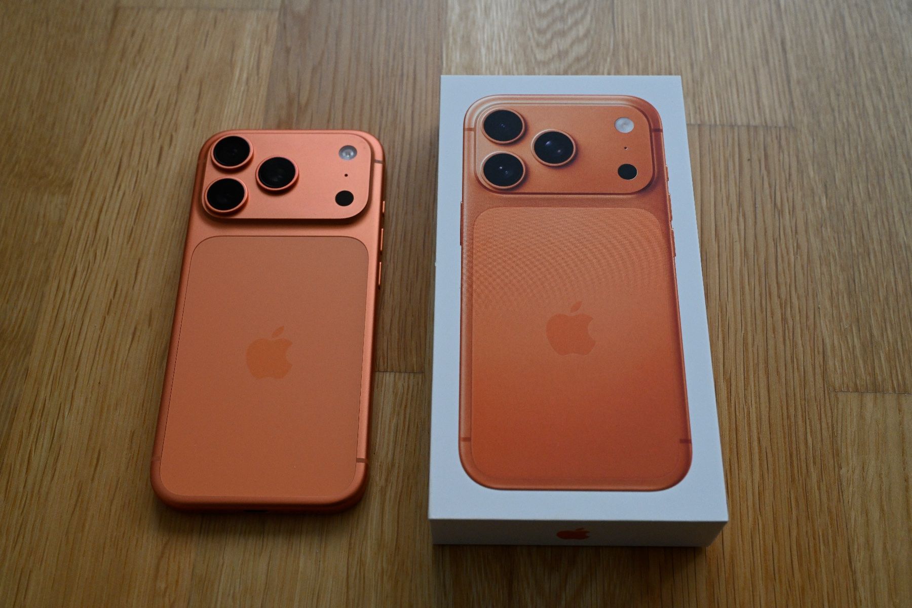 Apple Telefoni cellulari / Smartphones: Apple iPhone 17 Pro, Cosmic Orange, 256GB – Nuovo (secondo la descrizione) da Wollerau venduto da Binom01