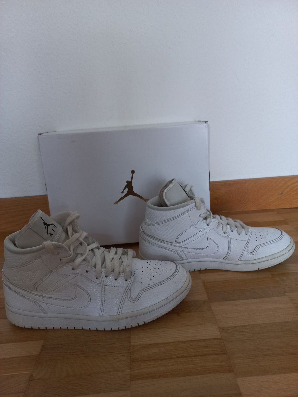 Jordan Scarpe da donna: Air jordan 1 mid – Usato da Rümlang venduto da moose_6