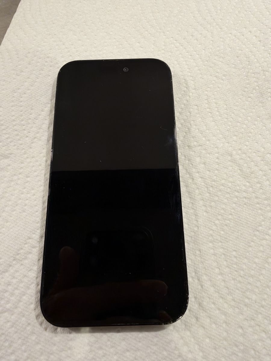 Apple Telefoni cellulari / Smartphones: Iphone 14 Pro – Usato da Schindellegi venduto da AllStuff88