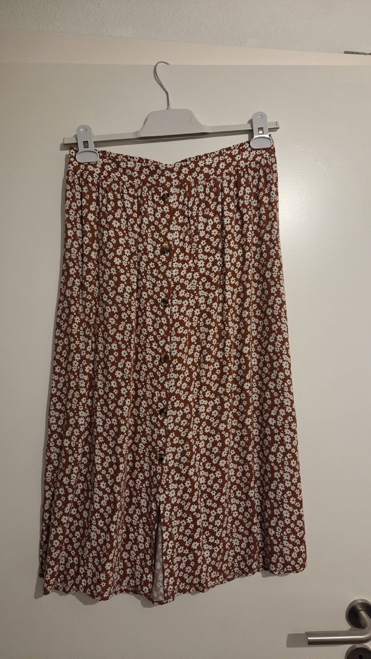Gonne: Rock Grösse M, braun/orange mit Blumenmuster – Usato da Chur venduto da lil_25jl