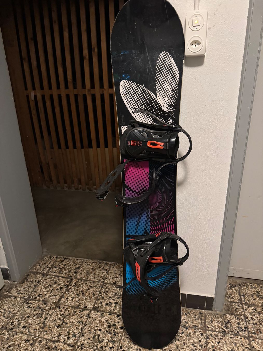 Snowboard Nitro Board: Snowboard Nitro Gullwing mit Bindung gebraucht Zustand – Usato da Basel venduto da ili_j29z