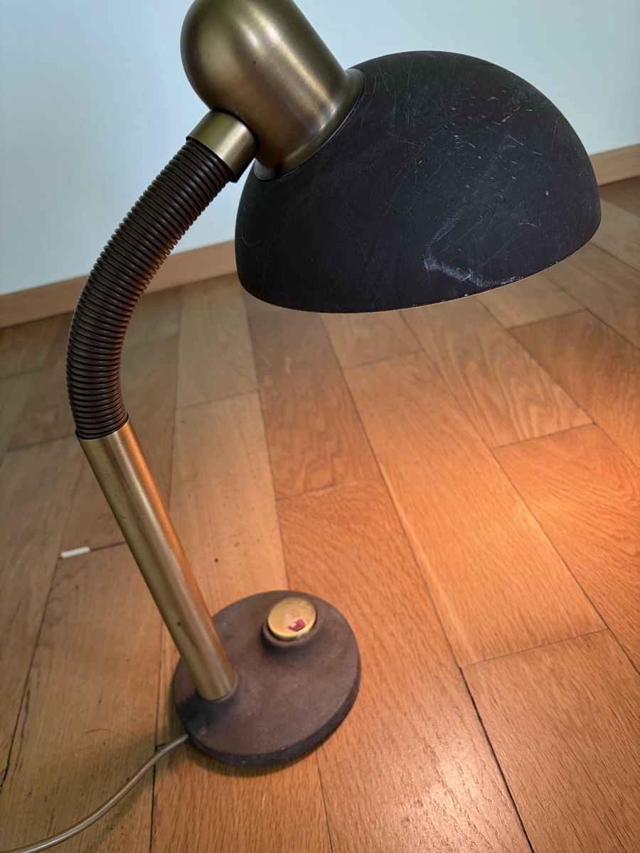 Lampade: Vintage Schreibtischlampe – Usato da Cortébert venduto da pantokrator