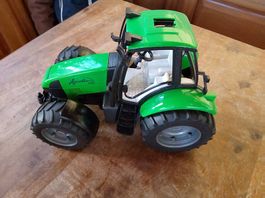 Bruder Traktor Deutz