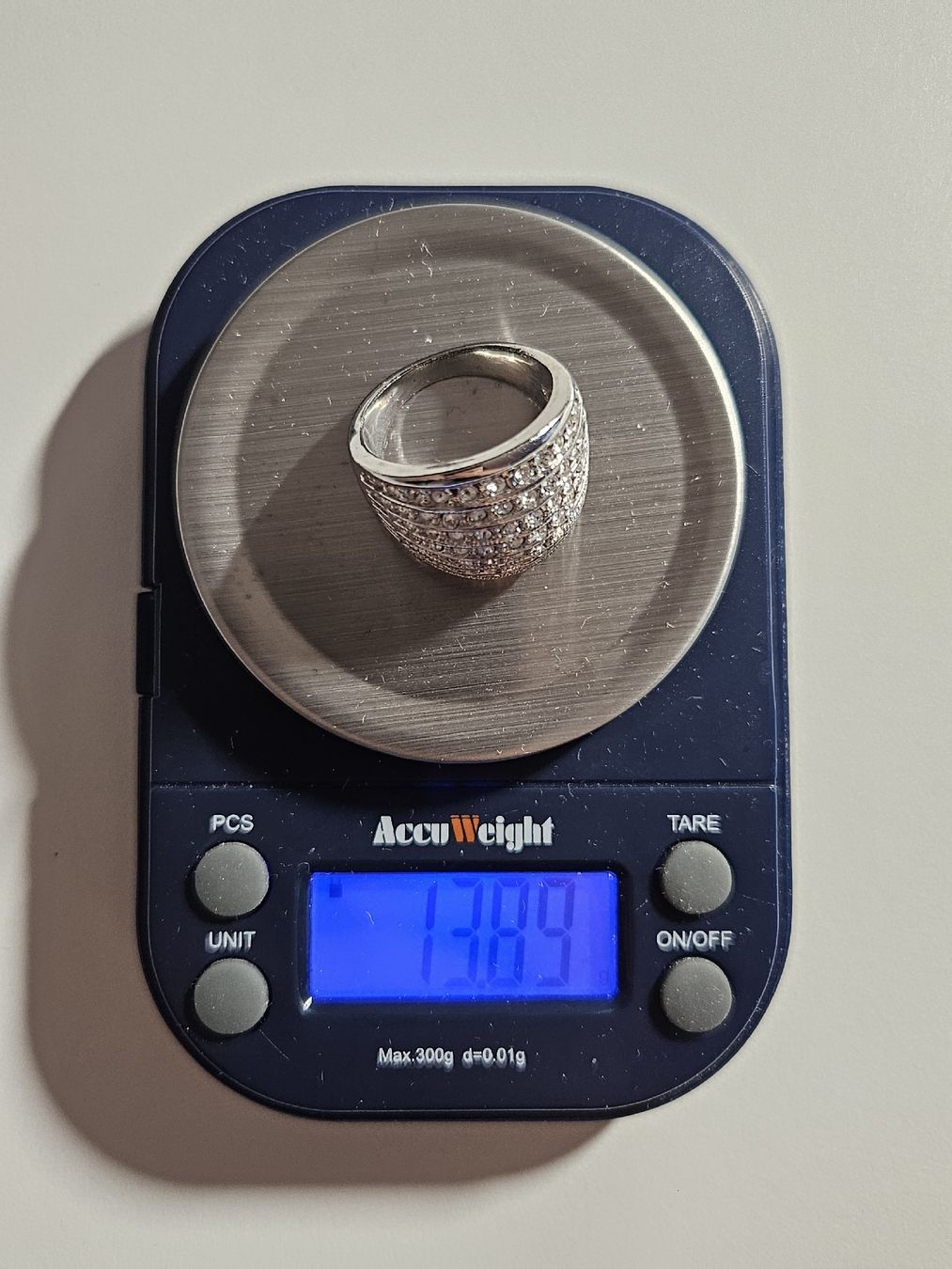 Ringe: Ring silberfarben mit funkelnden Glas Steinchen 13.89g – Gebraucht aus Wiezikon b.Sirnach von wiezikon.vintage 5