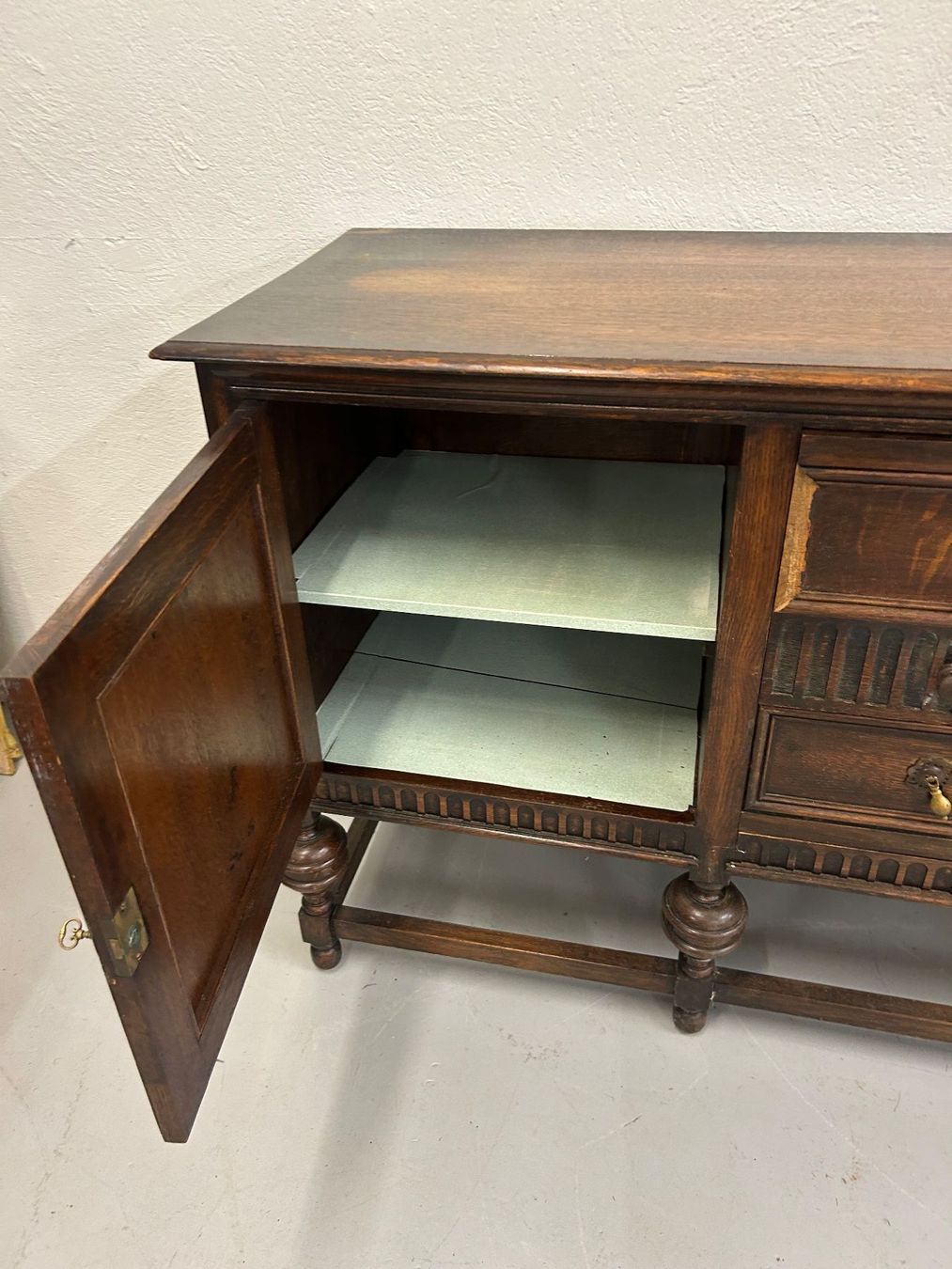 Kommoden: Sideboard / Anrichte Viktorianisch Eiche ca. um 1900 – Gebraucht aus Zürich von Levelart 2