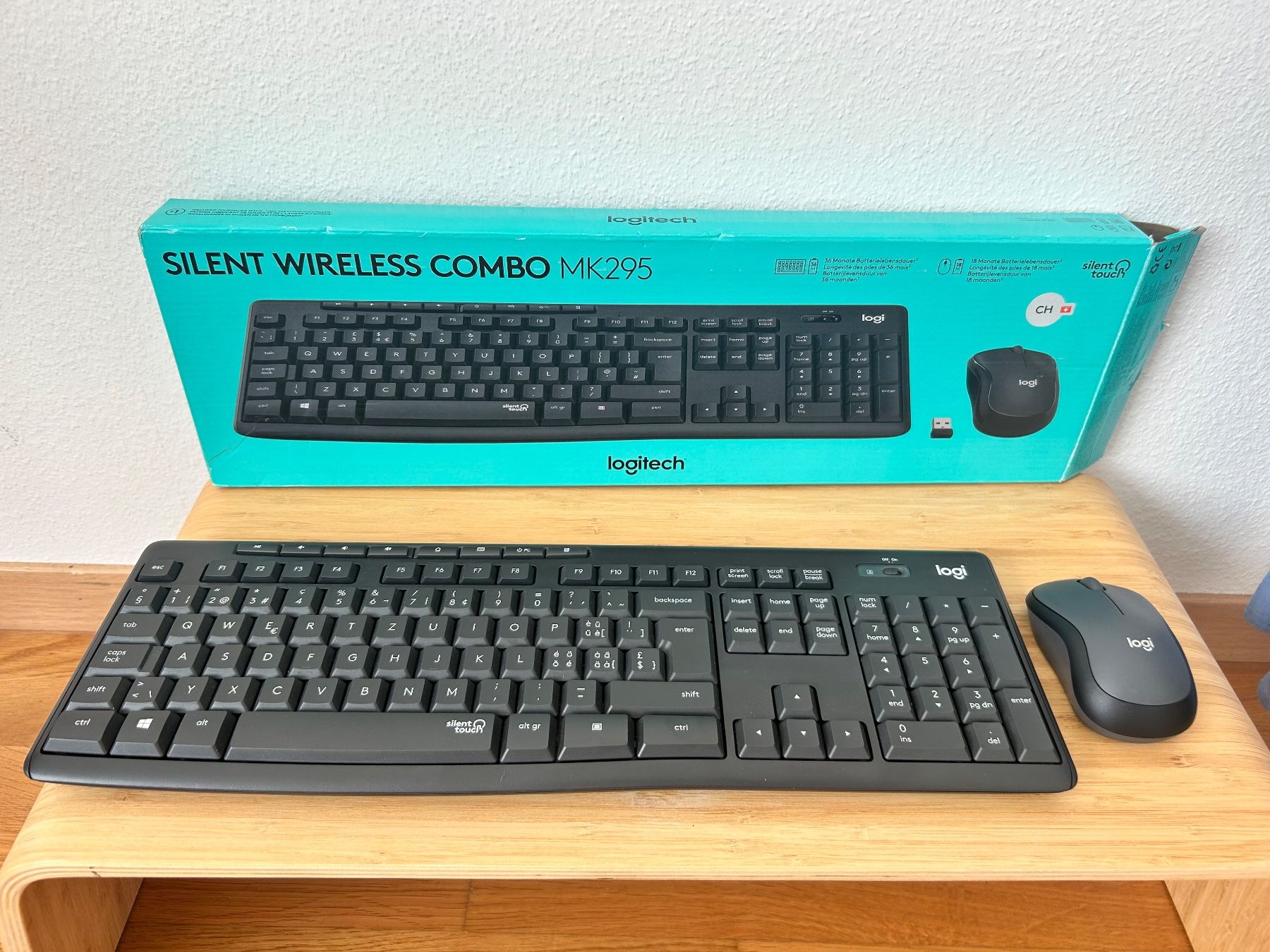 Logitech Tastiere: Logitech MK295 Silent Wireless Combo Tastatur und Maus – Usato da Biel/Bienne venduto da ste_8vdy 2