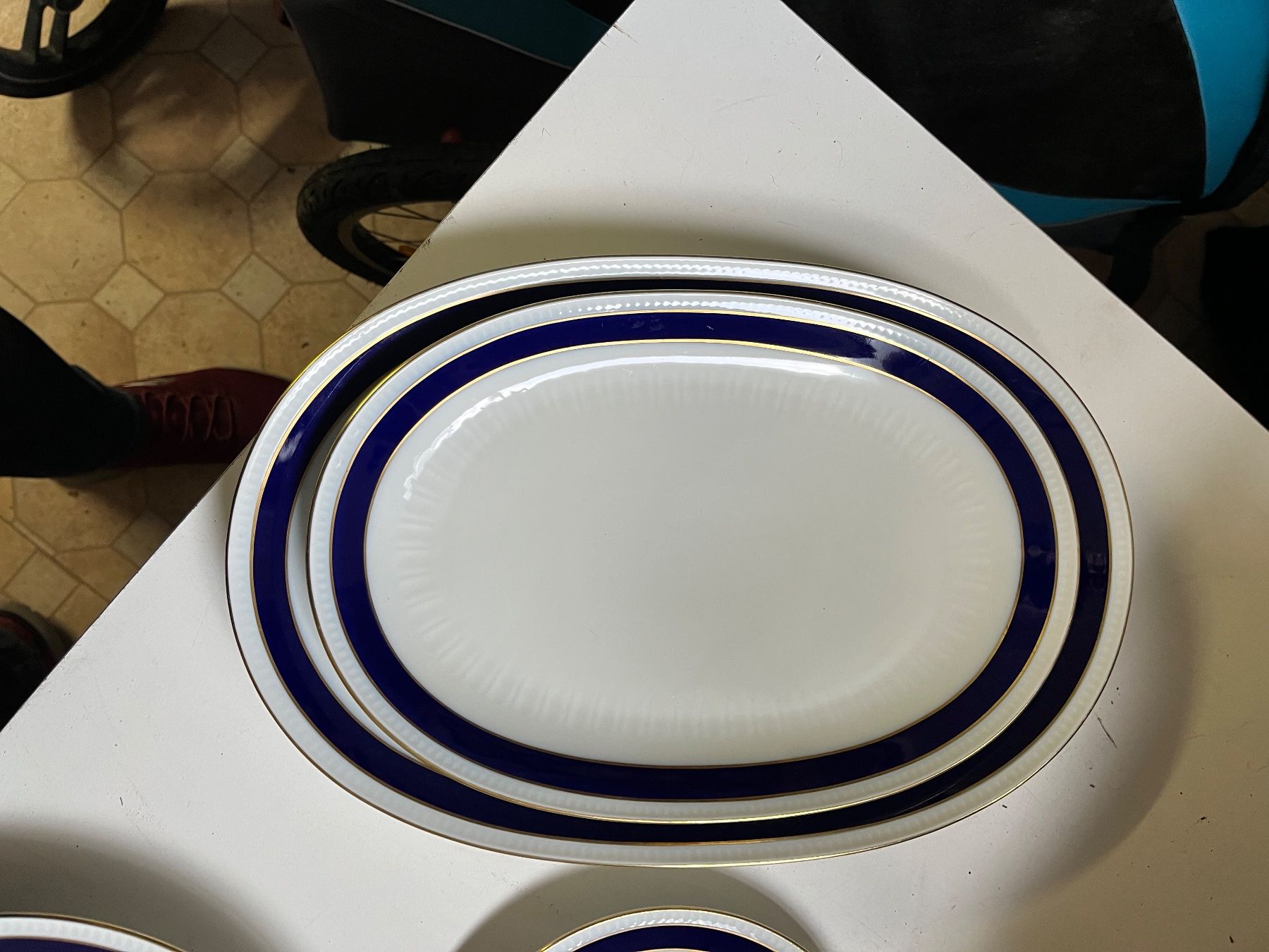 Set di piatti: Bareuther Bavaria Cobalt Geschirr Set, 38 teilig – Usato da Obfelden venduto da Pschumi1 1