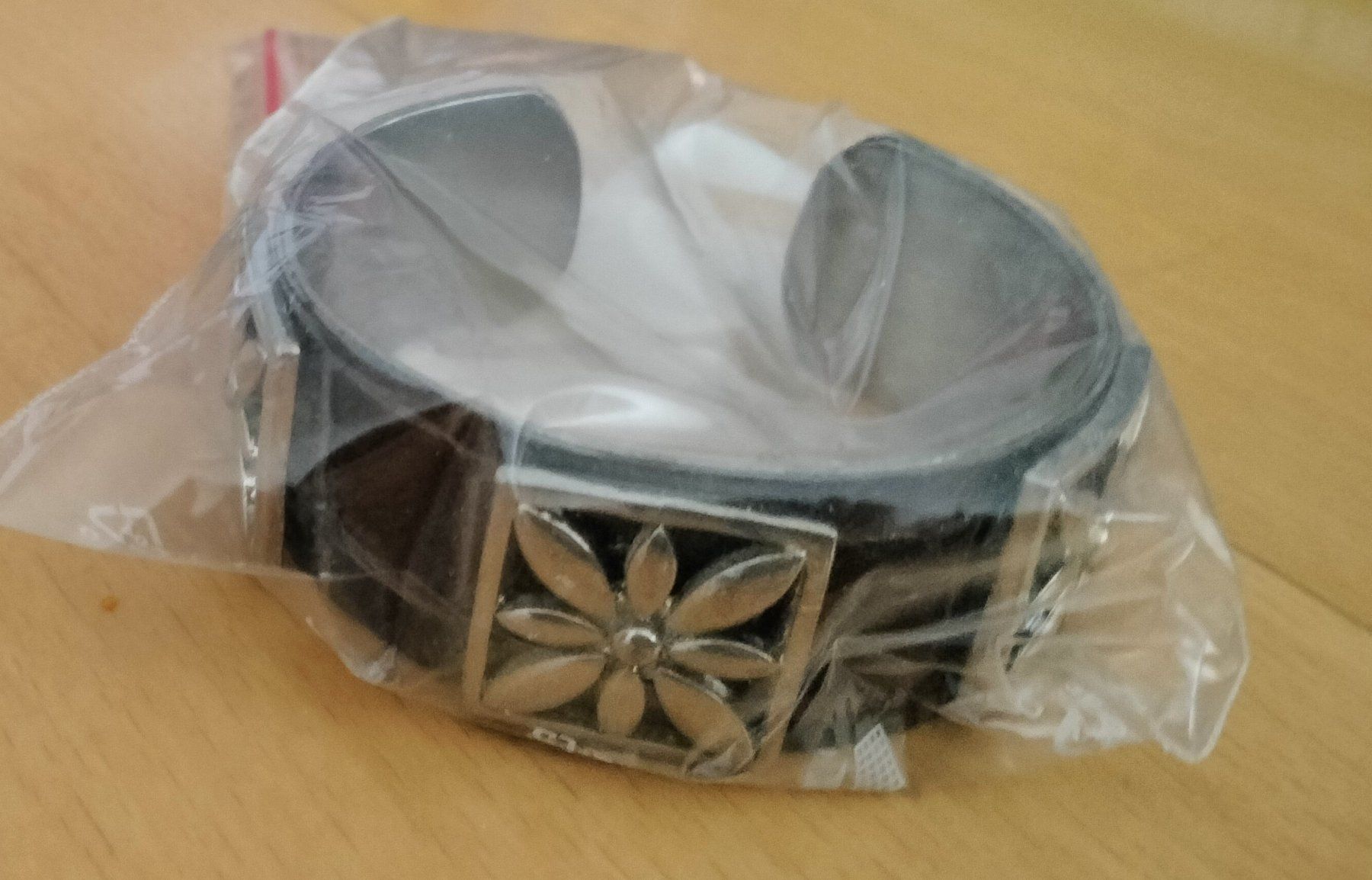 Bracelets: 22) Armreif – D'occasion à Heimberg par Rockenrol