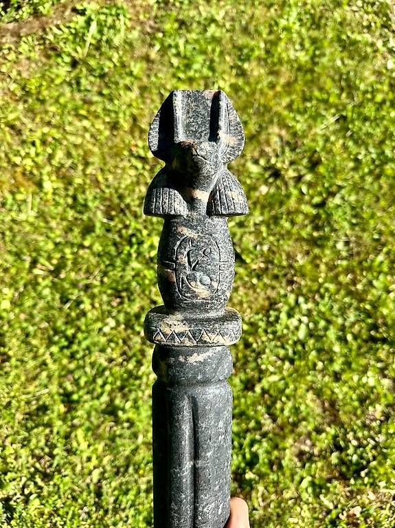 Figuren: Glaive égyptien avec tête d'Anubis – Gebraucht aus Genève von win-win 4