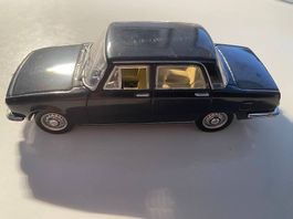 Oldtimer Modell Alfa Romeo Berlina 1750