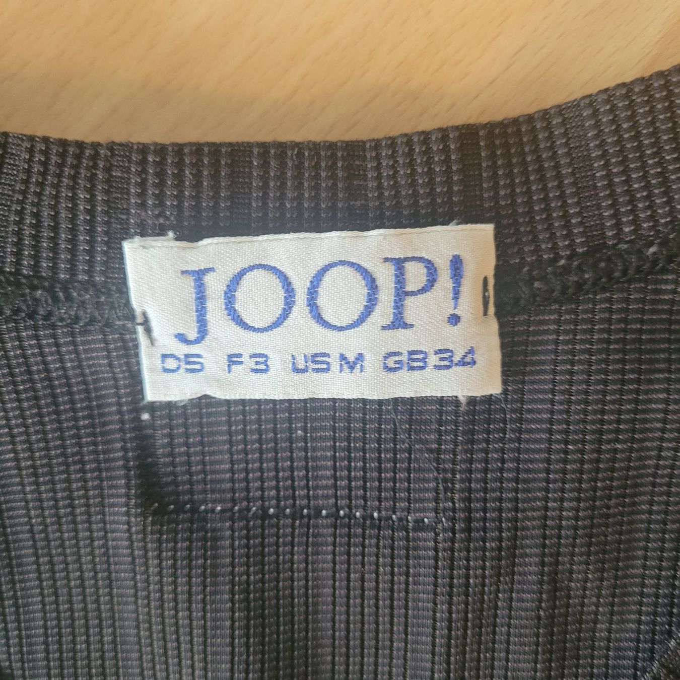 Joop T-shirt: Joop Shirt M – Usato da Winterthur venduto da Flomal 2