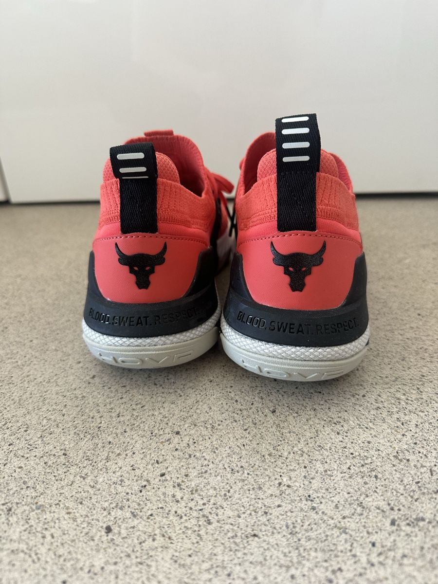 Under Armour Scarpe da donna: Under Armour Sneaker 38 Dwayne Johnson – Usato da Schlieren venduto da cor_jgb7 3
