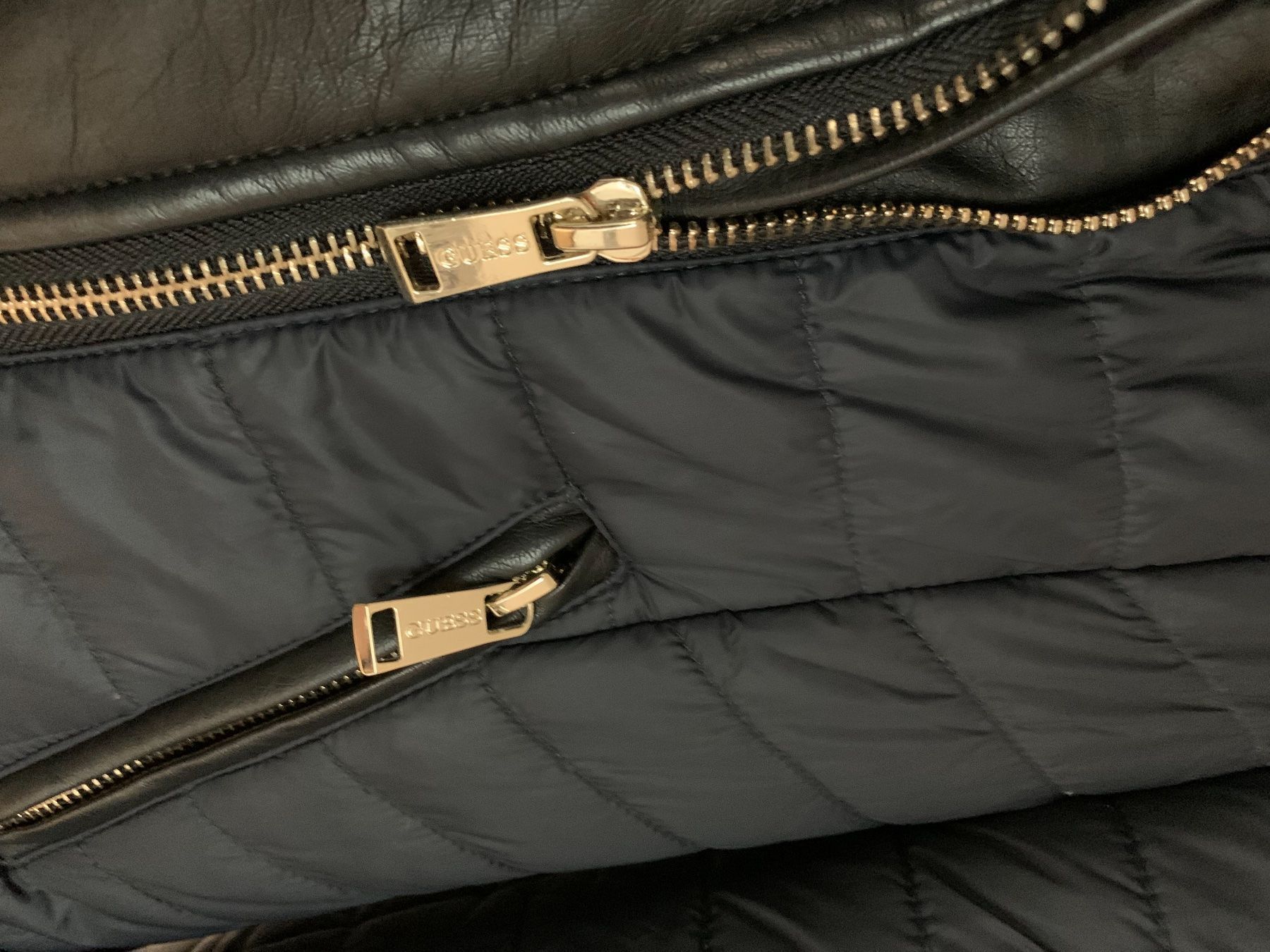 Guess Giacche: GUESS  Wendejacke – Usato da Herzogenbuchsee venduto da zukerka 1