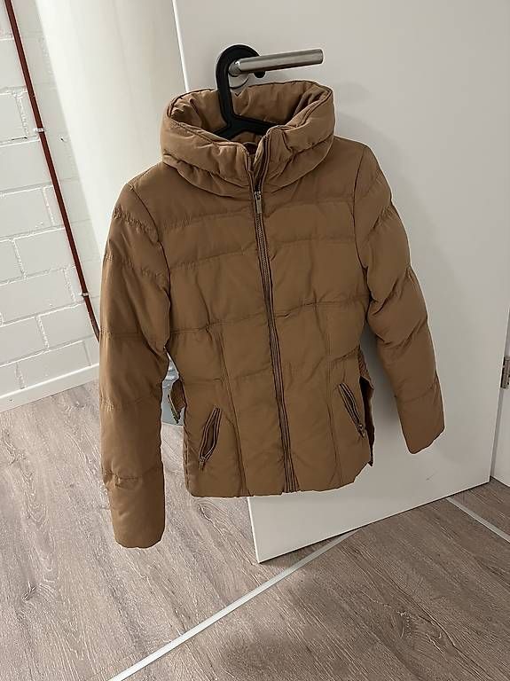 Giacche & Cappotti: Schöne, warme Winterjacke – Usato da Mattstetten venduto da NiicoleK.