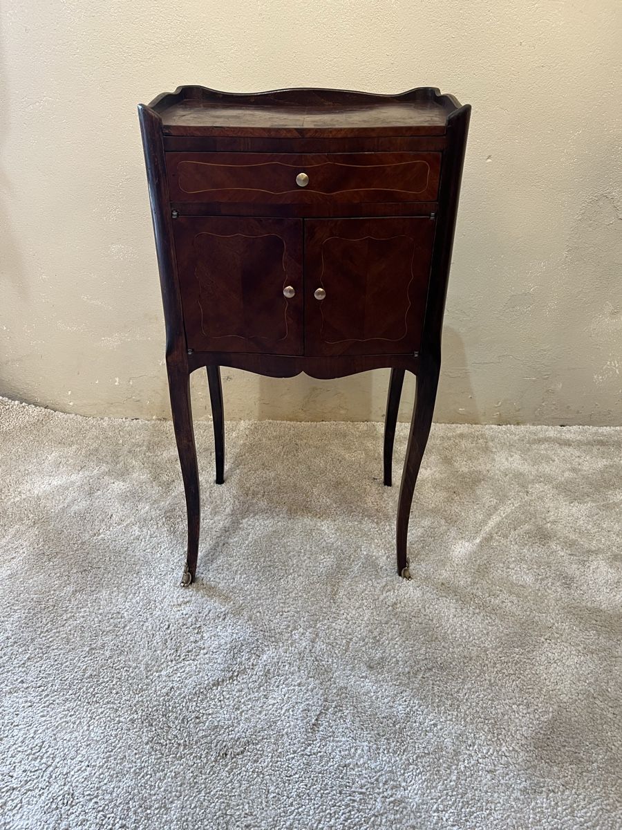 Commodes: Kommode im Louis XV -Stil 1900 – D'occasion à Wädenswil par Vollwertig