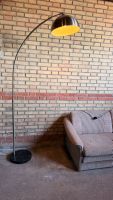 Bogenlampe mit Marmorfuss und gebürstetem Metall