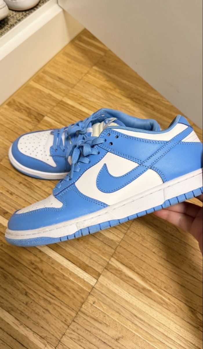Nike Scarpe da donna: NIKE Dunk Low UNC 2021 Grösse 38.5 – Nuovo (secondo la descrizione) da Zürich venduto da eri_hf57 1