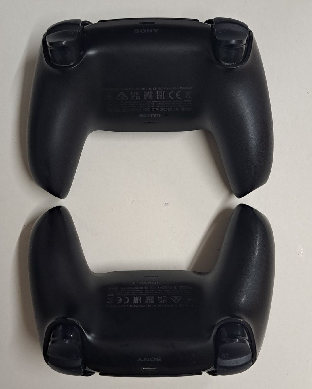 Sony Controller: Ps5 Controller Original Sony 2 Stück – Usato da Biel/Bienne venduto da Sasha4u 3
