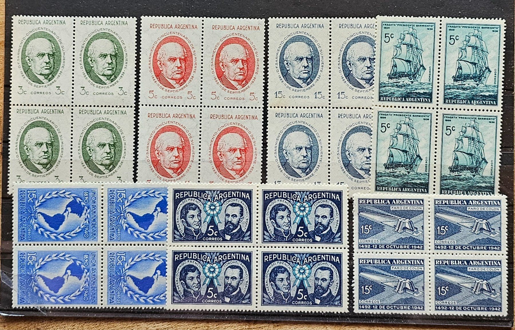 Tutti i francobolli: ARGENTINIEN - alte 4er -Bl. ** – Nuovo (secondo la descrizione) da Les Valettes venduto da Nuba1
